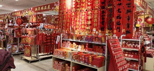 春节摆摊适合卖什么新产品 20个春节摆摊的小本生意-阿灿学库