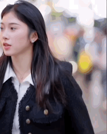 吴艳妮“霸王步”再现!网友直呼:太美了 吴艳妮“霸王步”再现!网友直呼:太美了