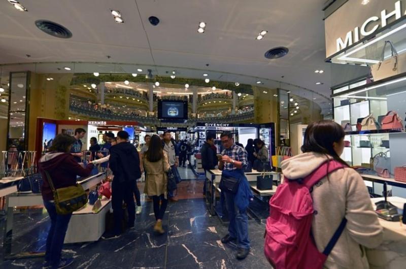 唯品会上的东西为什么比专卖店的便宜?专家道破“玄机”,引网友夸赞 唯品会上的东西为什么比专卖店的便宜?专家道破“玄机”,引网友夸赞