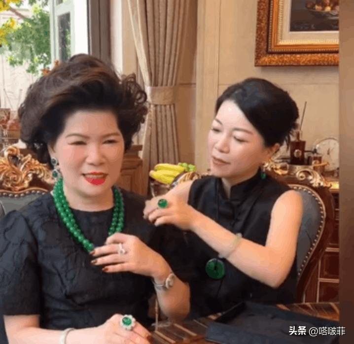 多名炫富网红被封号 多名炫富网红被封号