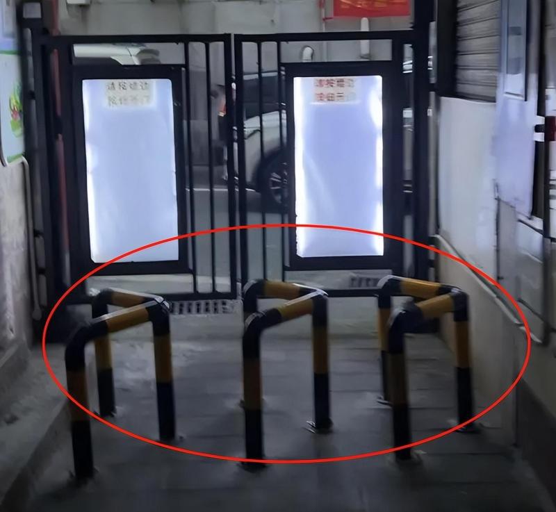 广州三元里禁电动车 商户抱怨亏损 广州三元里禁电动车 商户抱怨亏损